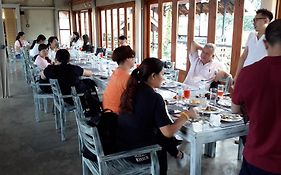 Olinia Airport Hotel
